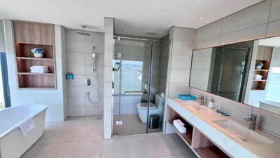 Executive Bay View A La Carte Hạ Long – 照片 8